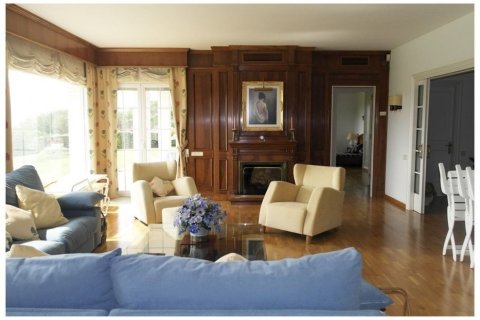 6 bedrooms villa for sale in Sant Andreu de Llavaneres, Barcelona, Catalonia, Spain № 934 - photo 6