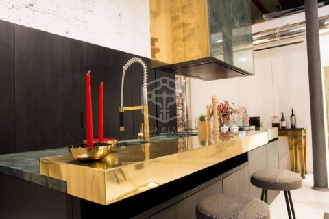 3 bedrooms apartment for sale in Barcelona, Catalonia, Spain № 937 - photo 8