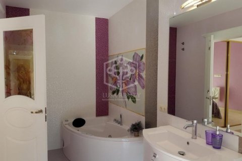 Купить виллу в Калонже, Испания с 4 спальни, 300м², № 938 - фото 16