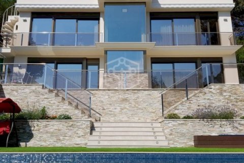 Купить виллу в Калонже, Испания с 4 спальни, 300м², № 938 - фото 3