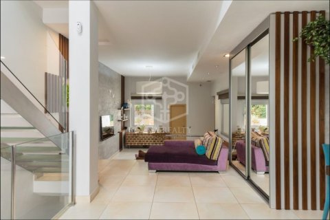 4 bedrooms villa for sale in Sant Andreu de Llavaneres, Barcelona, Catalonia, Spain № 940 - photo 12