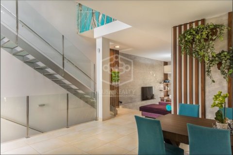 4 bedrooms villa for sale in Sant Andreu de Llavaneres, Barcelona, Catalonia, Spain № 940 - photo 13