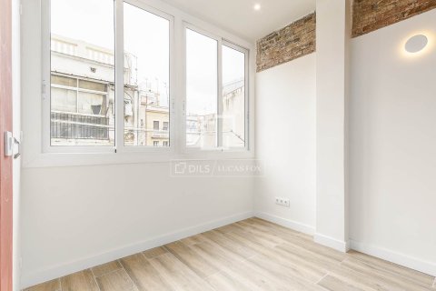 2 bedrooms apartment for sale in Barcelona, Catalonia, Spain № 6285 - photo 8