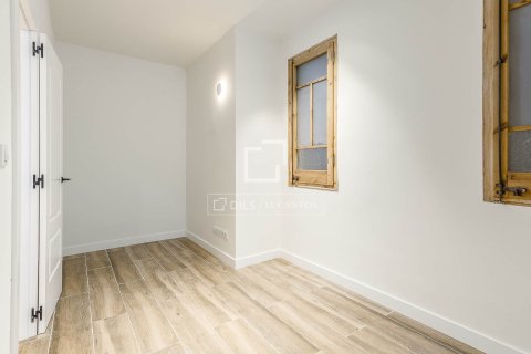 2 bedrooms apartment for sale in Barcelona, Catalonia, Spain № 6285 - photo 23