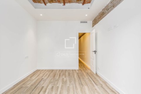 2 bedrooms apartment for sale in Barcelona, Catalonia, Spain № 6285 - photo 17