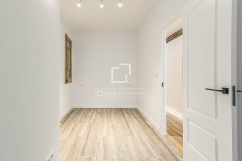 2 bedrooms apartment for sale in Barcelona, Catalonia, Spain № 6285 - photo 25