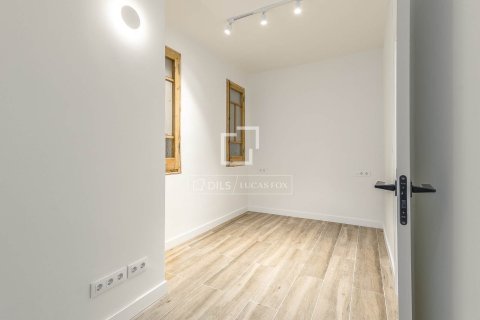 2 bedrooms apartment for sale in Barcelona, Catalonia, Spain № 6285 - photo 24