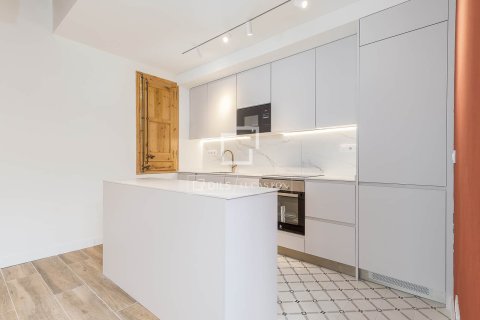 2 bedrooms apartment for sale in Barcelona, Catalonia, Spain № 6285 - photo 4