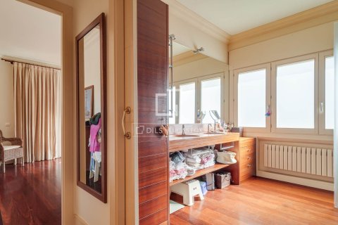 6 bedrooms apartment for sale in Barcelona, Catalonia, Spain № 6284 - photo 16