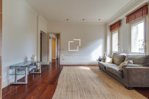 6 bedrooms apartment for sale in Barcelona, Catalonia, Spain № 6284 - photo 13