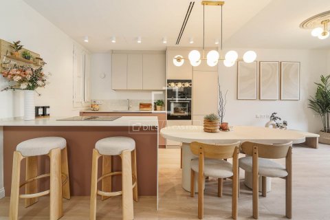 Купить квартиру в Барселона, Испания с 3 спальни, 135м², № 8888 - фото 27
