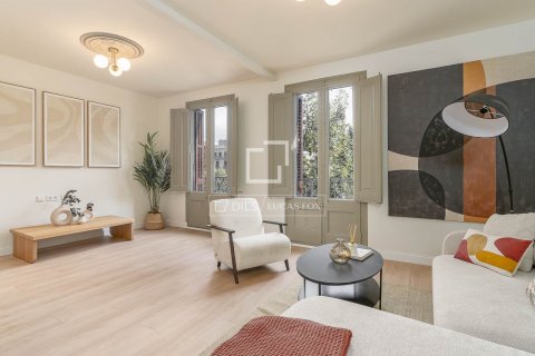 Купить квартиру в Барселона, Испания с 3 спальни, 135м², № 8888 - фото 28