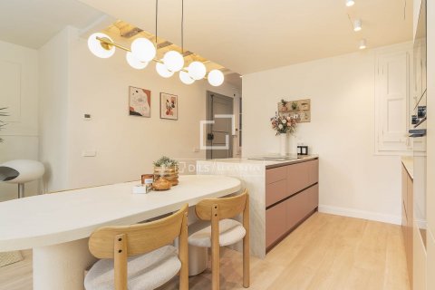 Купить квартиру в Барселона, Испания с 3 спальни, 135м², № 8888 - фото 30