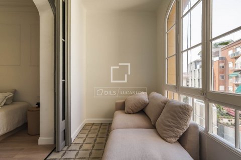 Купить квартиру в Барселона, Испания с 3 спальни, 135м², № 8888 - фото 6