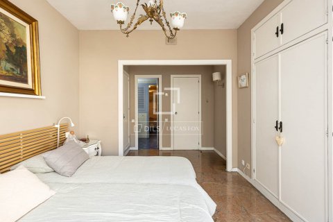 Apartamento de 5 dormitorios en venta en Barcelona, Cataluña, Spain № 8889 - foto 22