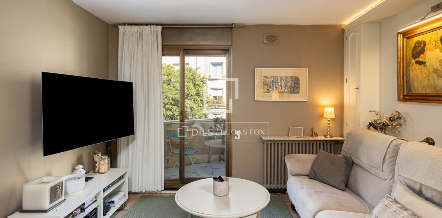 Apartamento de 5 dormitorios en venta en Barcelona, Cataluña, Spain № 8889