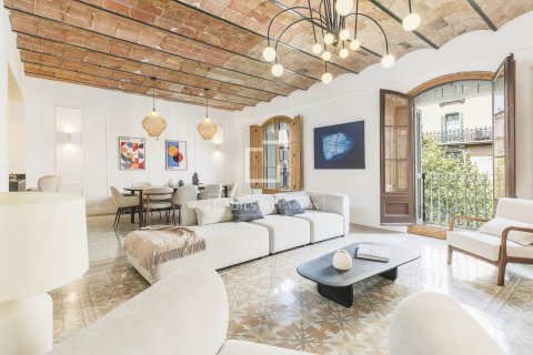 4 bedrooms apartment for sale in Barcelona, Catalonia, Spain № 8708