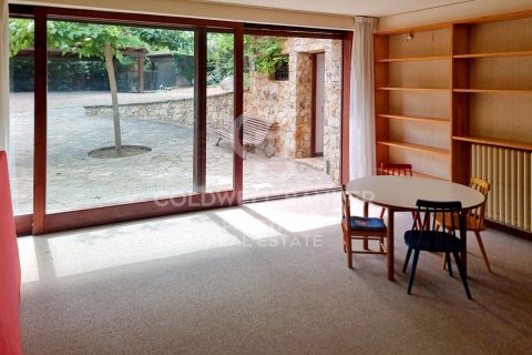 Купить дом в Сан-Андреу-де-Льяванерес, Испания с 9 спален, 817м², № 5880 - фото 20