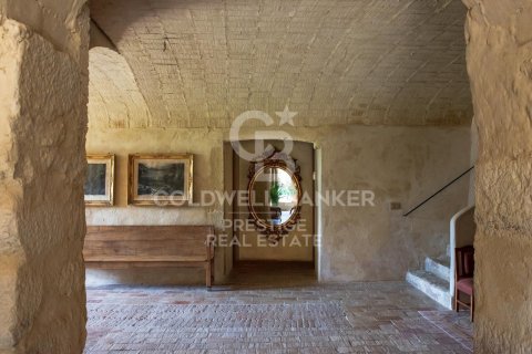 Сasa de 6 dormitorios en venta en Gerona, Cataluña, Spain № 5876 - foto 9