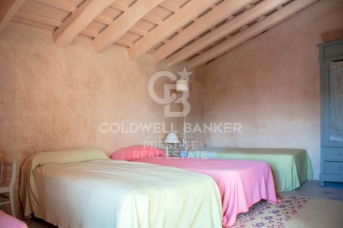 Сasa de 6 dormitorios en venta en Gerona, Cataluña, Spain № 5876 - foto 14