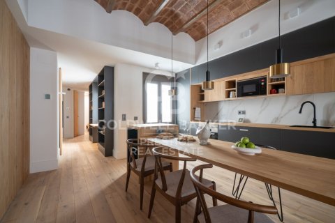 3 bedrooms apartment for sale in Barcelona, Catalonia, Spain № 5878