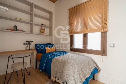 Apartamento de 3 dormitorios en venta en Barcelona, Cataluña, Spain № 5878 - foto 11