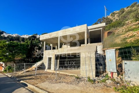 Villa de 4 dormitorios en venta en Roses, Gerona, Cataluña, Spain № 5877 - foto 11