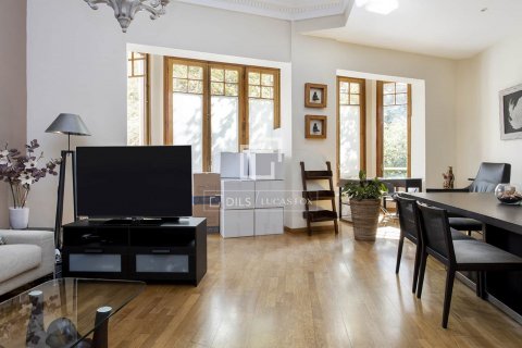 Купить квартиру в Барселона, Испания с 3 спальни, 137м², № 8696 - фото 10