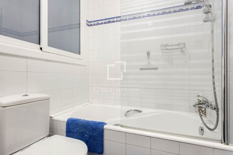 Купить квартиру в Барселона, Испания с 3 спальни, 137м², № 8696 - фото 27