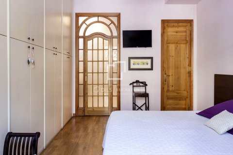 Купить квартиру в Барселона, Испания с 3 спальни, 137м², № 8696 - фото 19