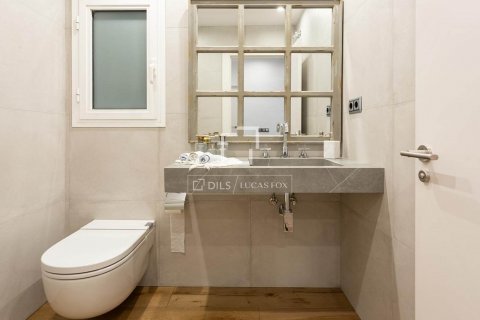 Купить квартиру в Барселона, Испания с 5 спален, 204м², № 8691 - фото 24
