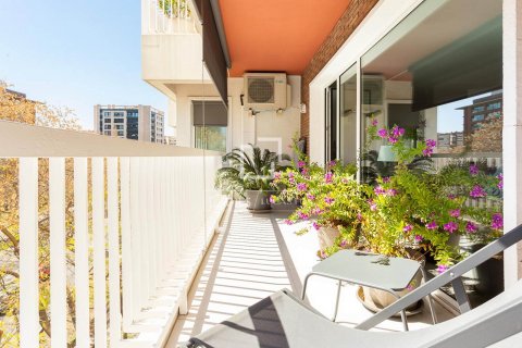 Купить квартиру в Барселона, Испания с 5 спален, 204м², № 8691 - фото 2