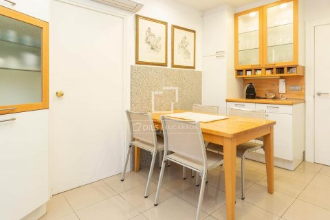 Купить квартиру в Барселона, Испания с 5 спален, 204м², № 8691 - фото 13