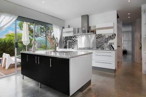 2 bedrooms villa for sale in Cabrils, Barcelona, Catalonia, Spain № 8693 - photo 8