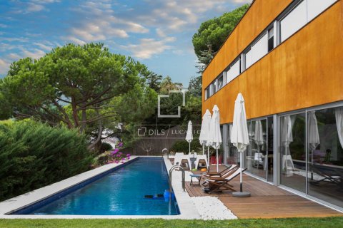 2 bedrooms villa for sale in Cabrils, Barcelona, Catalonia, Spain № 8693 - photo 3
