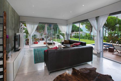 2 bedrooms villa for sale in Cabrils, Barcelona, Catalonia, Spain № 8693 - photo 9