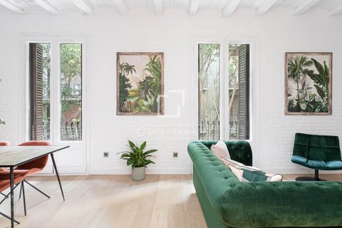 2 bedrooms apartment for sale in Barcelona, Catalonia, Spain № 8694 - photo 3