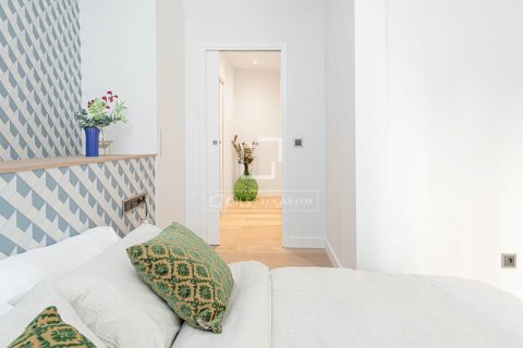 2 bedrooms apartment for sale in Barcelona, Catalonia, Spain № 8694 - photo 19