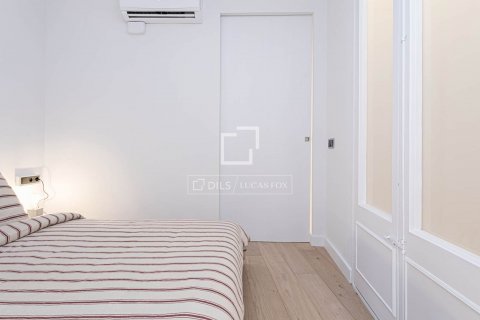 2 bedrooms apartment for sale in Barcelona, Catalonia, Spain № 8694 - photo 29