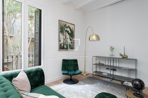 2 bedrooms apartment for sale in Barcelona, Catalonia, Spain № 8694 - photo 6