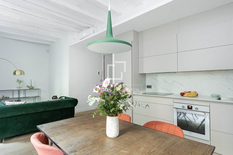 2 bedrooms apartment for sale in Barcelona, Catalonia, Spain № 8694 - photo 10