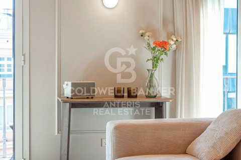 Apartamento de 3 dormitorios en venta en Barcelona, Cataluña, Spain № 7726 - foto 24