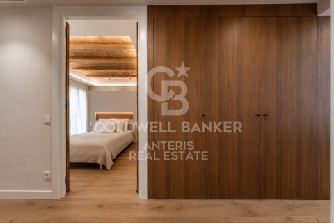 Apartamento de 3 dormitorios en venta en Barcelona, Cataluña, Spain № 7726 - foto 4