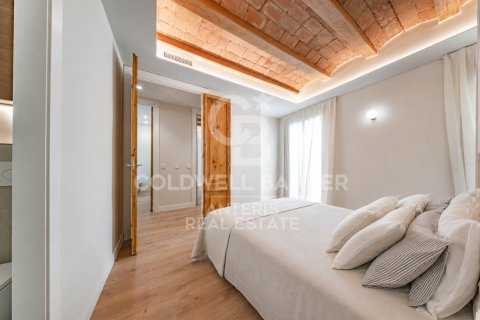 Apartamento de 3 dormitorios en venta en Barcelona, Cataluña, Spain № 7726 - foto 3