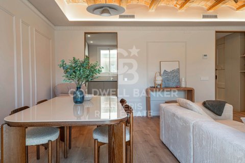 Apartamento de 3 dormitorios en venta en Barcelona, Cataluña, Spain № 7726 - foto 25