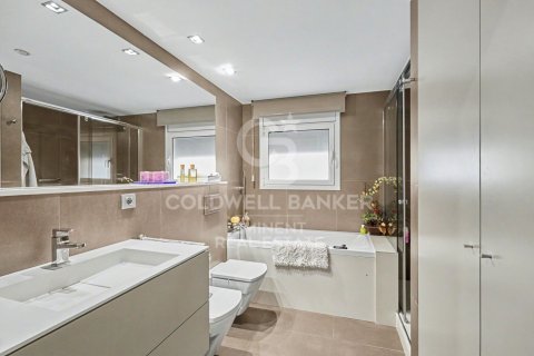 apartment for sale in Esplugues de Llobregat, Barcelona, Catalonia, Spain № 7730 - photo 12
