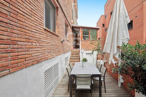 apartment for sale in Esplugues de Llobregat, Barcelona, Catalonia, Spain № 7730 - photo 6