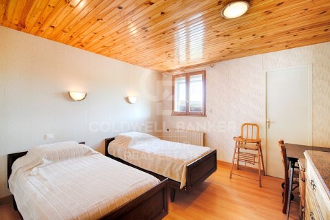 6 bedrooms house for sale in Catalonia, Spain № 7729 - photo 9