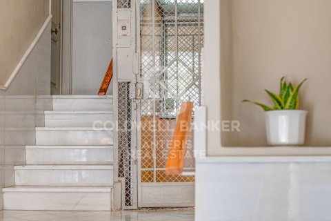 Apartamento de 4 dormitorios en venta en Barcelona, Cataluña, Spain № 7731 - foto 4