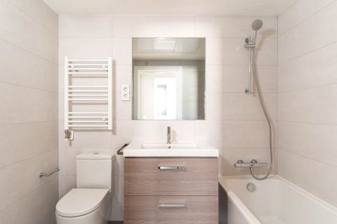 3 bedrooms apartment for sale in Barcelona, Catalonia, Spain № 1290 - photo 9